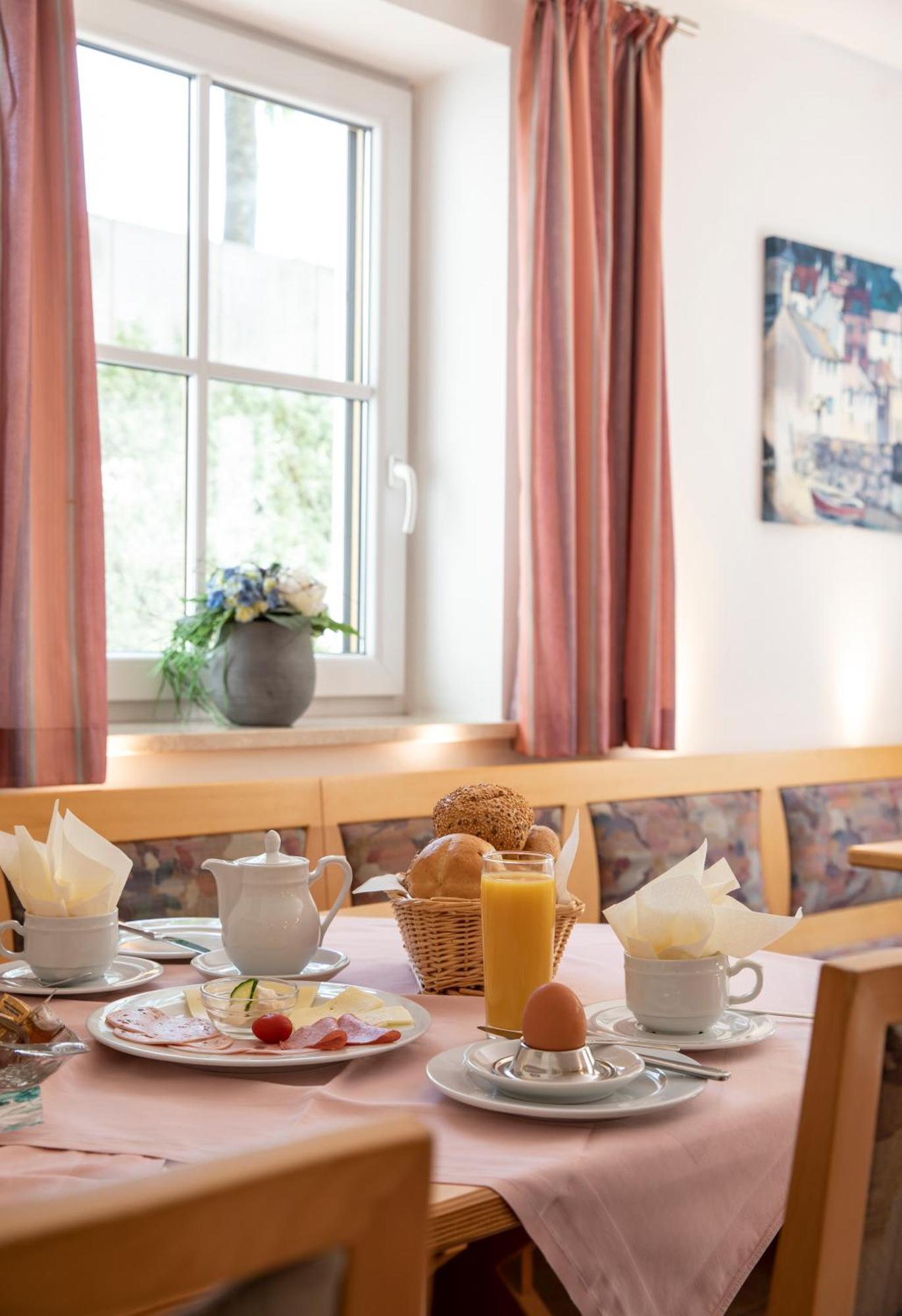 Pension Demmel, Bed & Breakfast Bruckmühl Buitenkant foto
