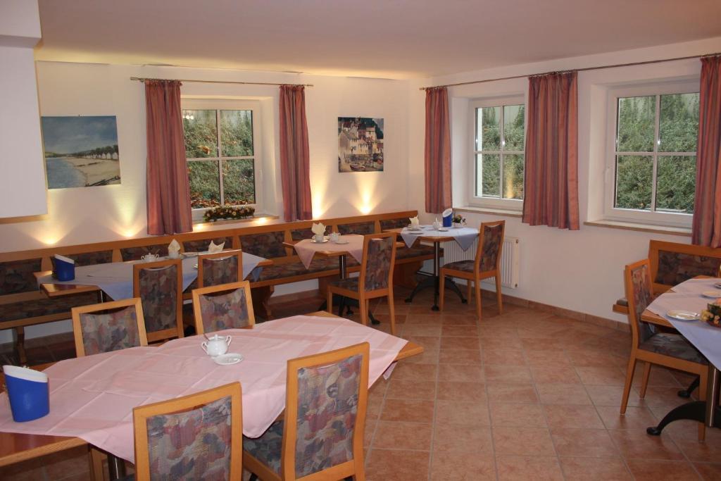 Pension Demmel, Bed & Breakfast Bruckmühl Buitenkant foto